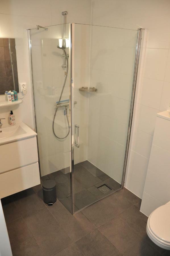 Elvis Presley Private Studio With Kitchen And Airconditioning Goes Kültér fotó